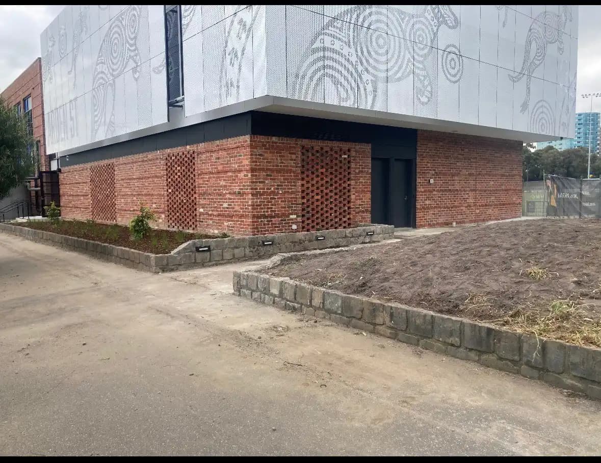 Feature brick & block work